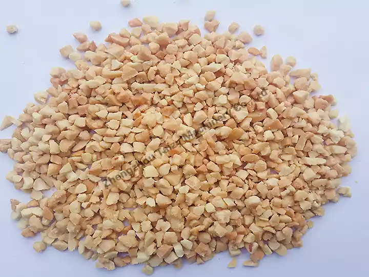 Peanut kernel cutting